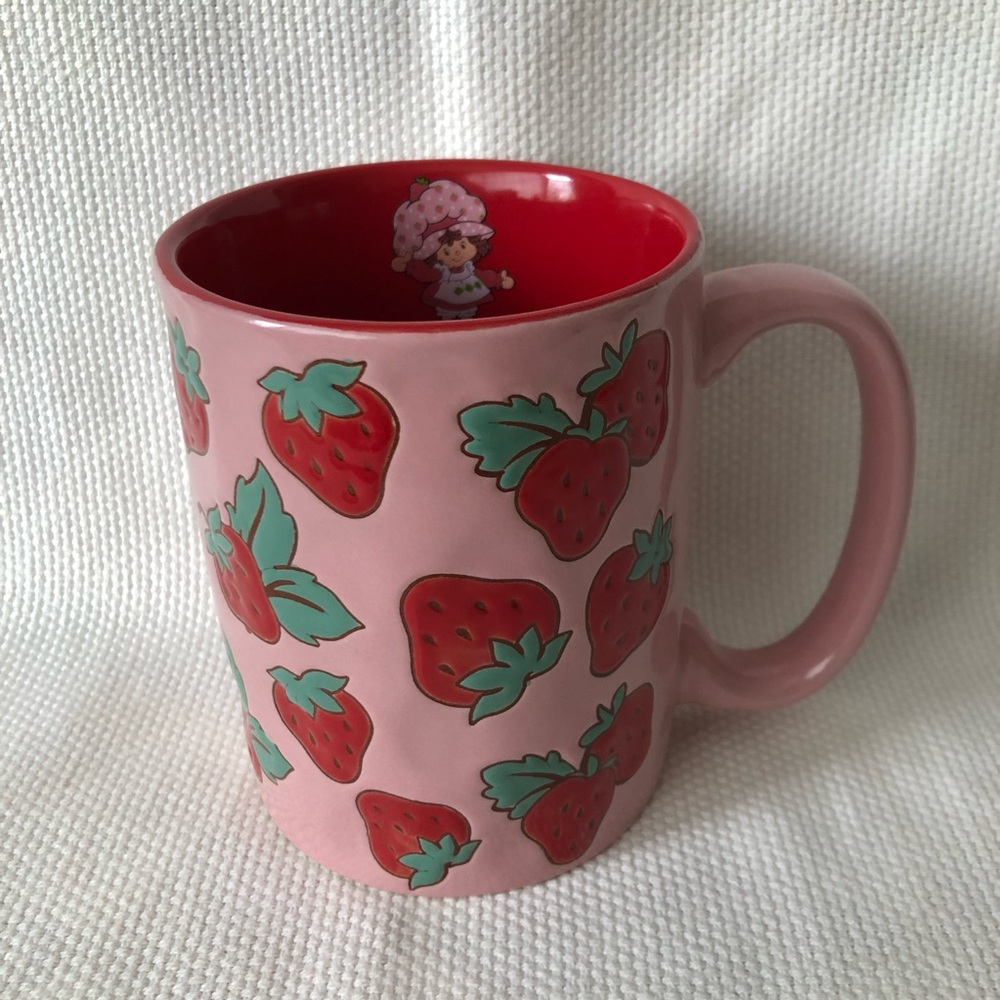 Strawberry Shortcake Pink mug with red Strawberries Inside rim NWT ceramic